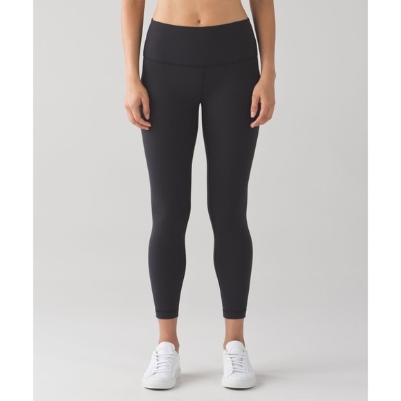 Lululemon High Times Black Luon Size 4 - Picture 1 of 4